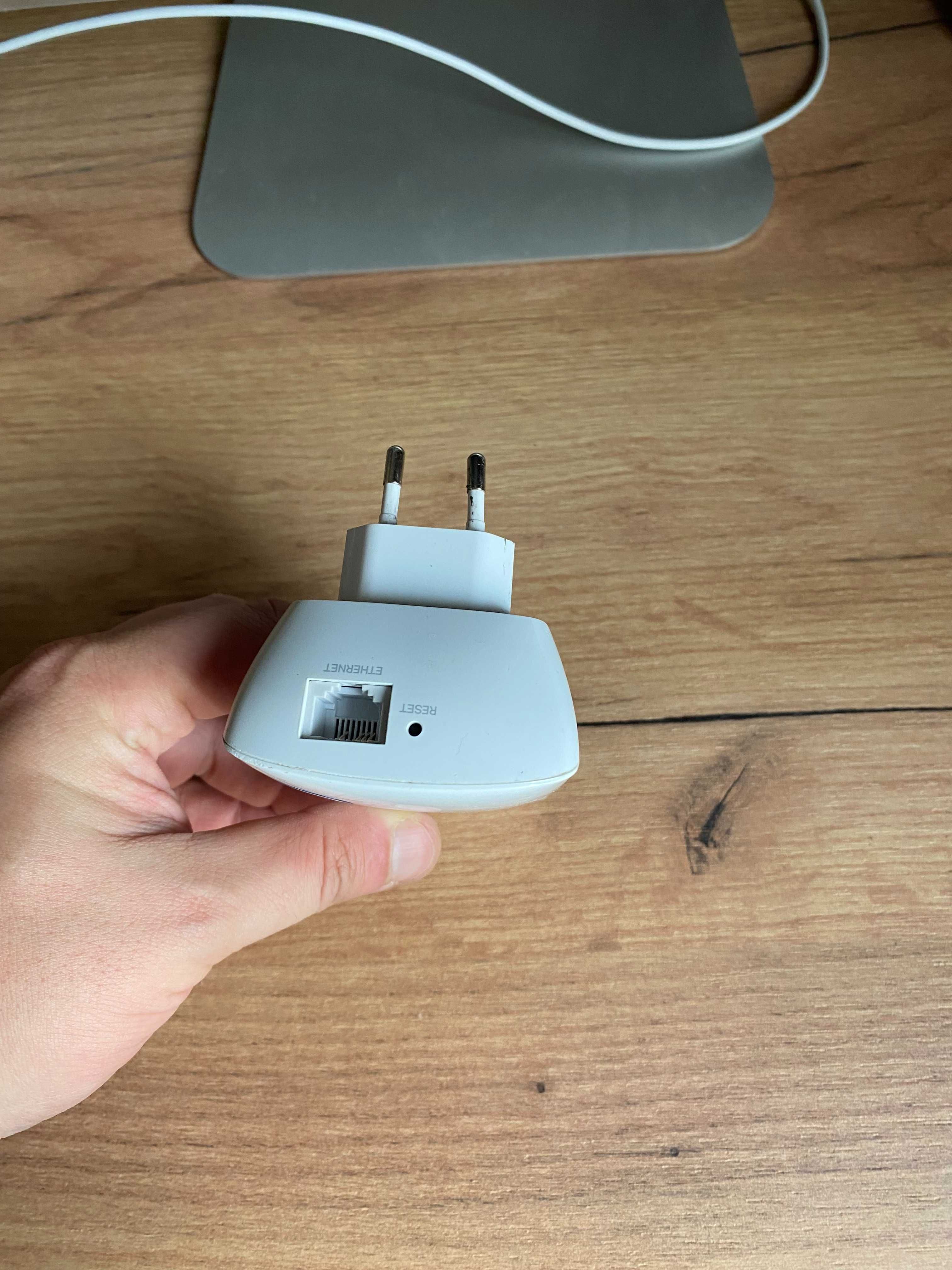 Піідсилювач TP-Link TL-WA850RE сигналу, швидкість до 300 Мбіт/с