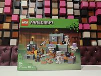 Конструктор LEGO Minecraft 21271 Камера Випробувань (322 Деталі)