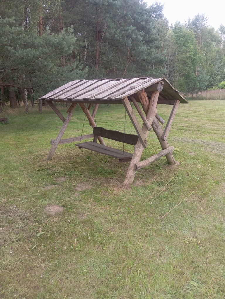 Huśtawka ogrodowa stojąca drewniana