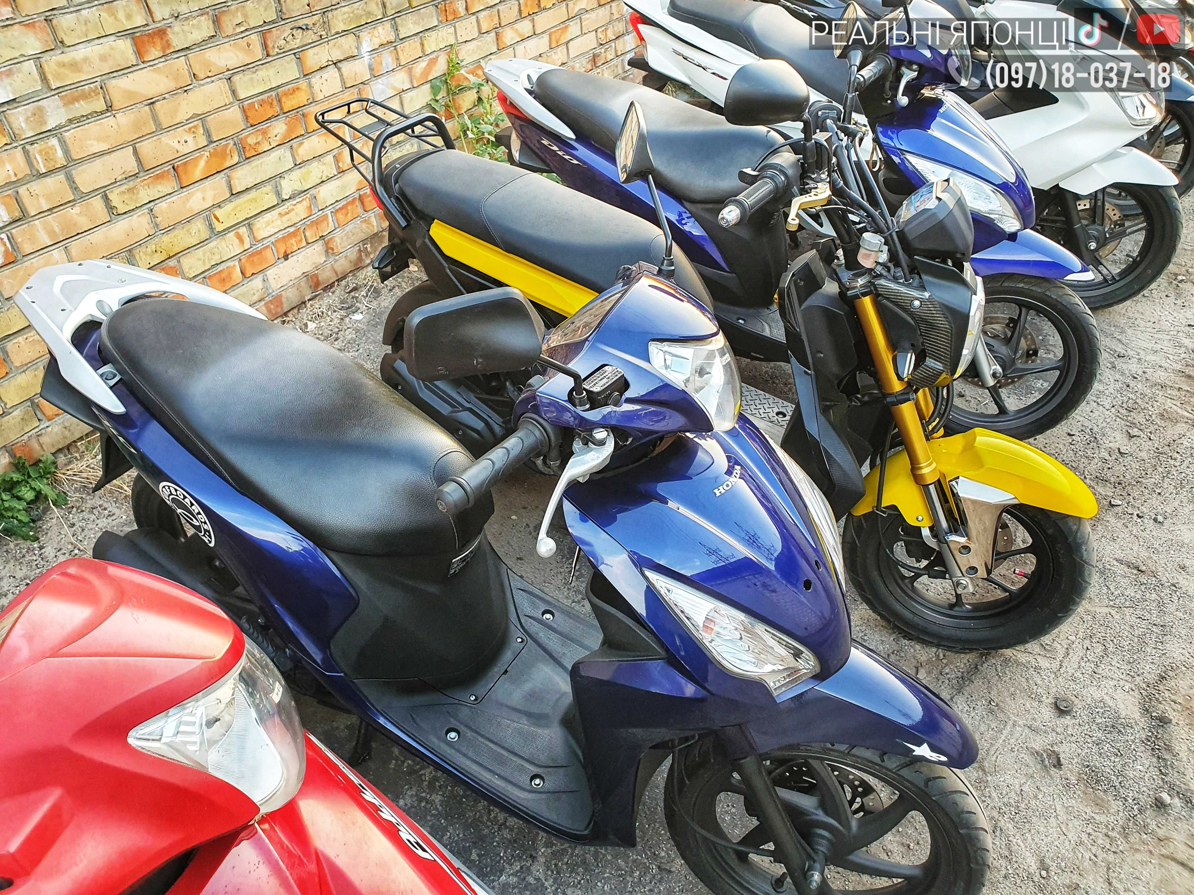 НОВА ПОСТАВКА - скутер з Японії Honda dio gray
