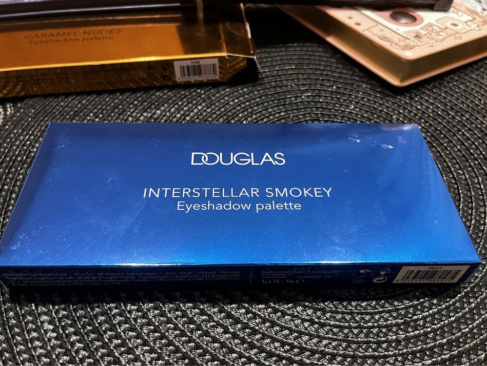 Paleta Cienie Douglas Interstellar Smokey / cienie