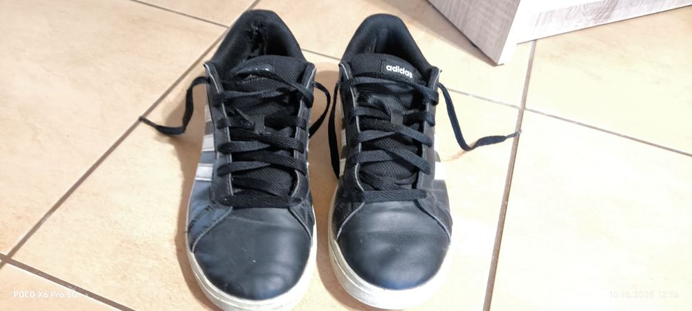 Buty chłopięce  marki adidas