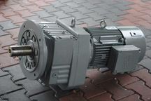 Motoreduktor kołnierzowy 7.5kw. 64obr. z hamulcem