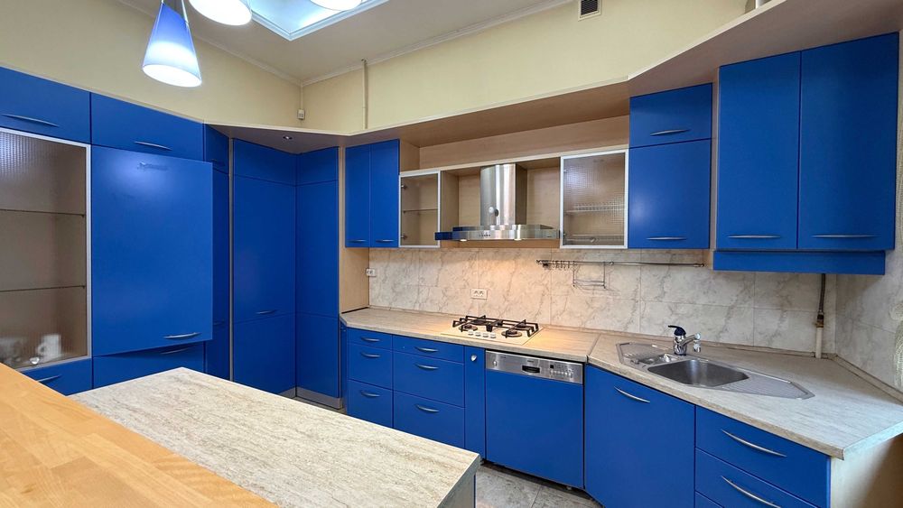 АРЕНДА • 3к кв с камином • Царский дом в Отраде • Французский бульвар