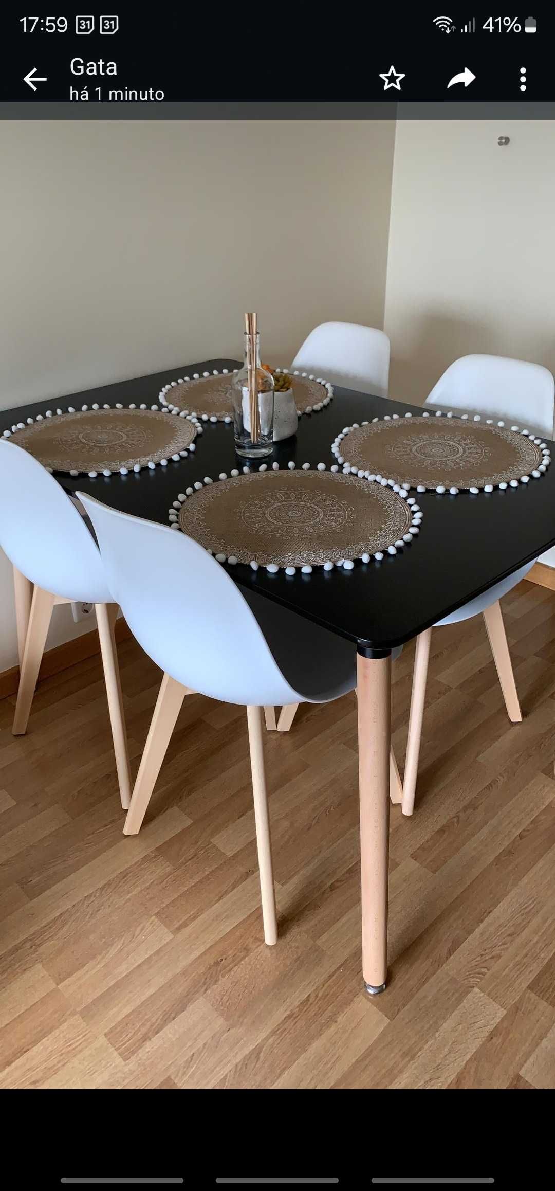 Mesa de refeição (apenas mesa, sem cadeiras)
