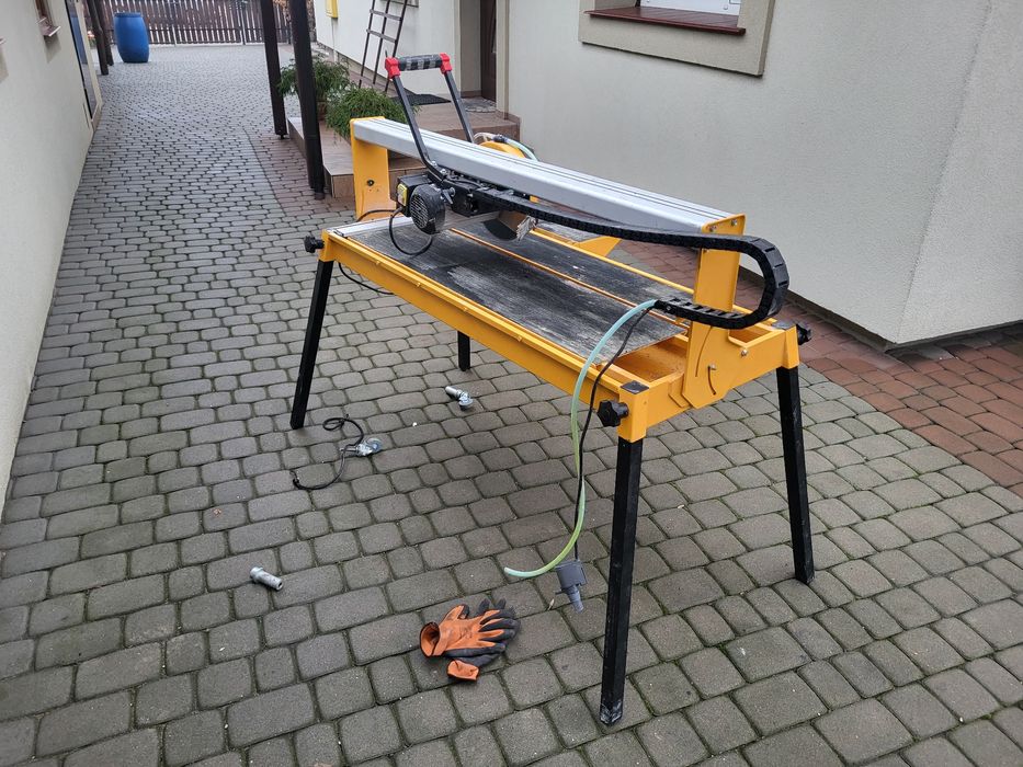 Piła do glazury na wode