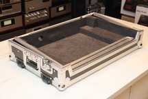 Case na rolkach UDG Pioneer XDJ RX2 / FLX10