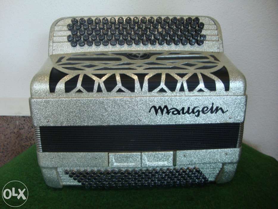 Acordeon Maugein 4 voz .N 55