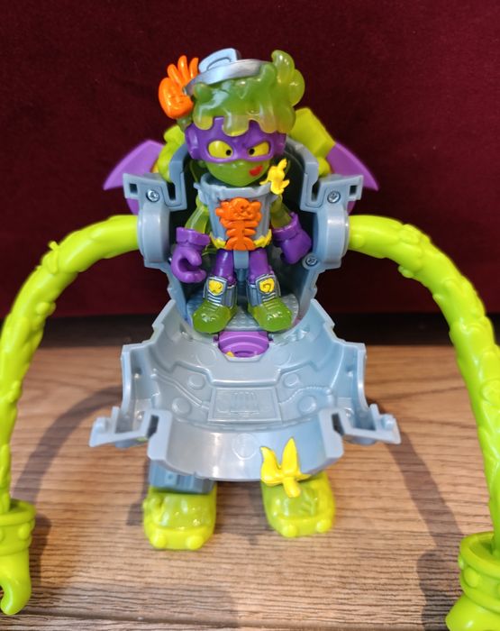 Figurka SuperThings Superbot Trasher Power Arms Zings Kaboom City