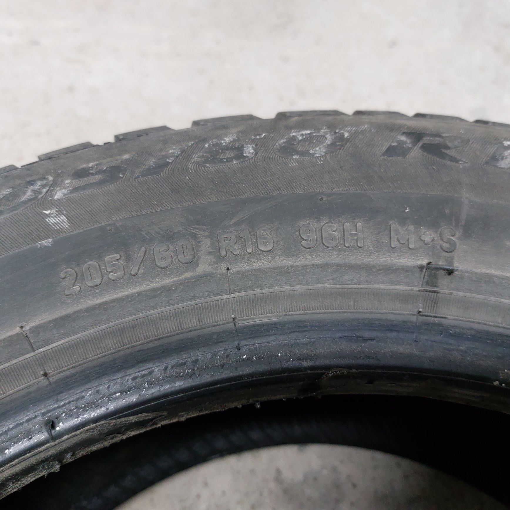 Opony zimowe Pirelli Sottozero3 205/ 60/ R16