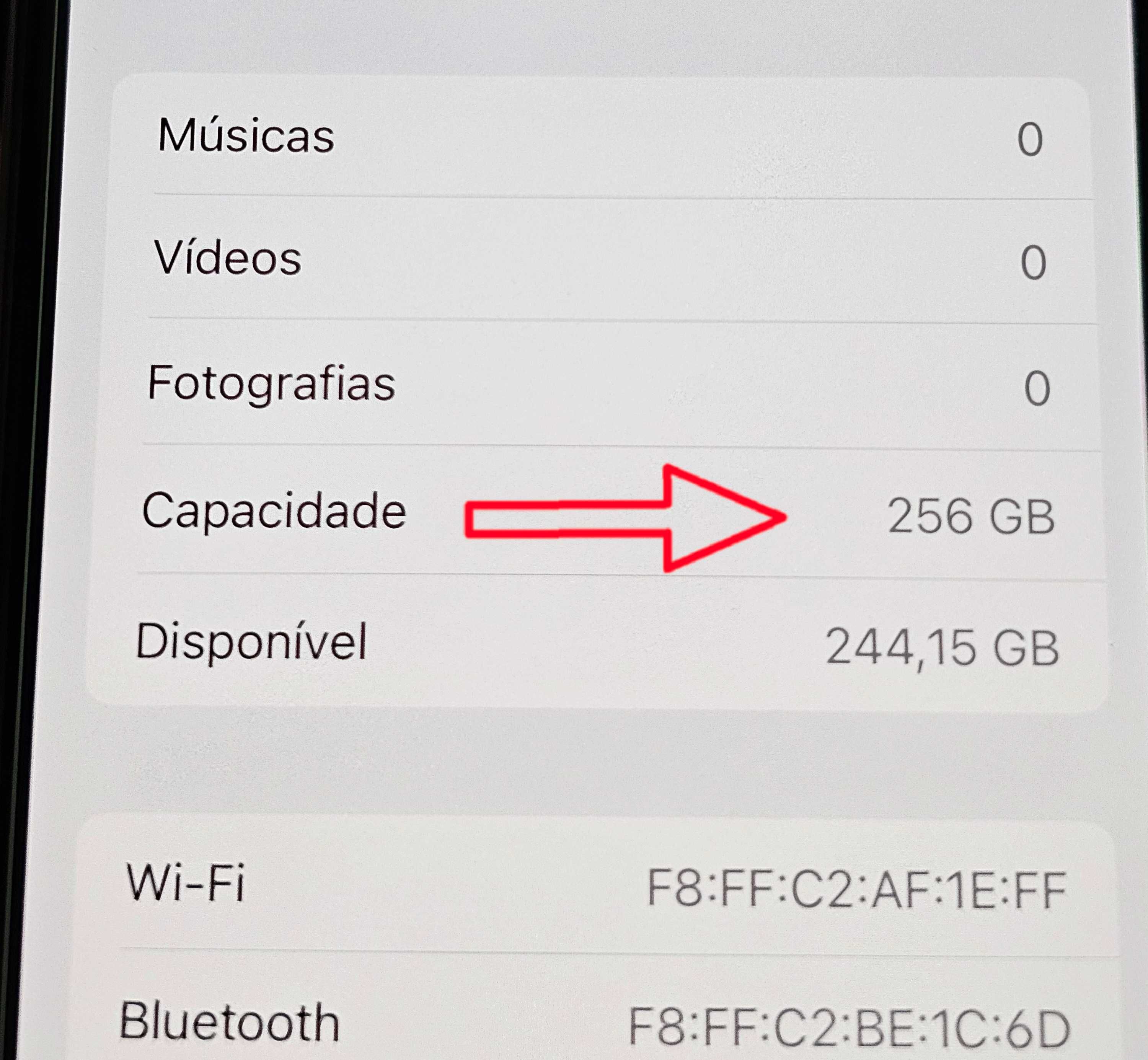 Iphone 11Pro 256gb. Bateria 63%. Muito bom. Tudo de origem. Gold.