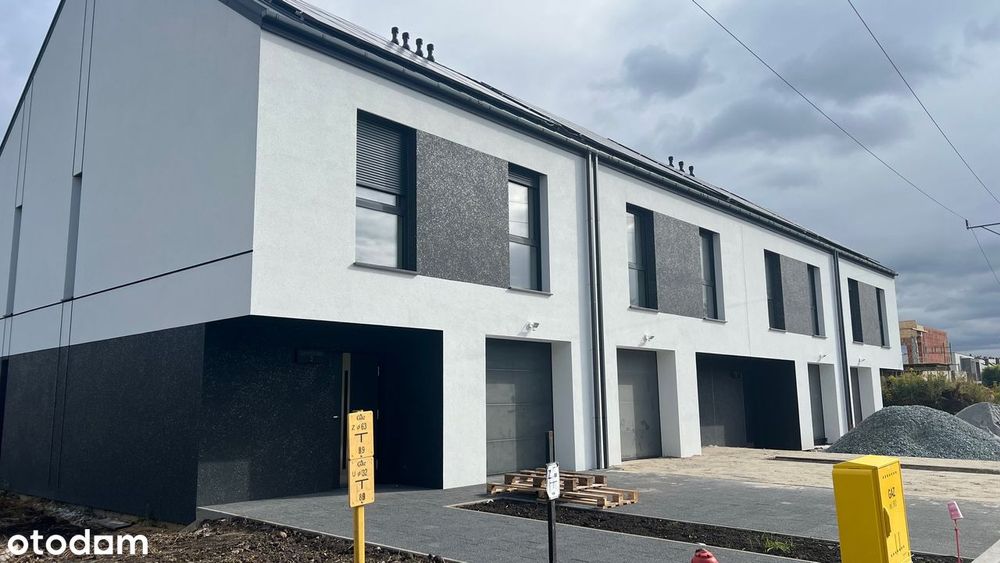 Budynek  jednorodzinny w zabudowie szeregowej 5 p. Radomierzyce 141m2