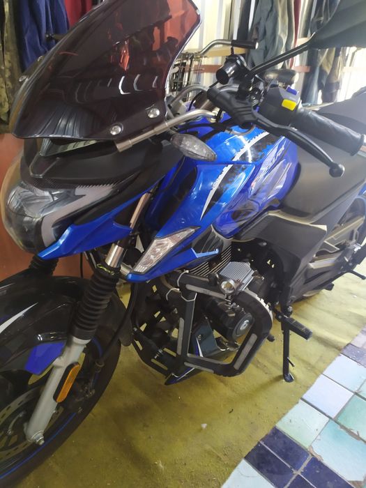 Spark 200 майже новий