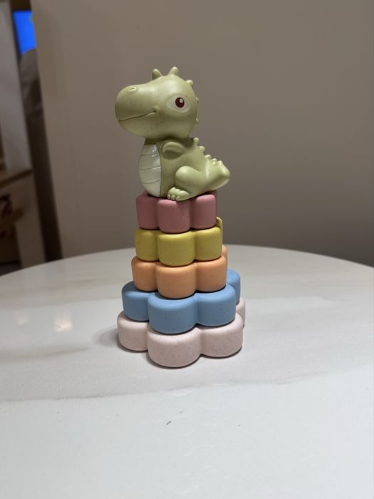 Тактильна іграшка Монтессорі Форма і колір від Obetty і пірамідка