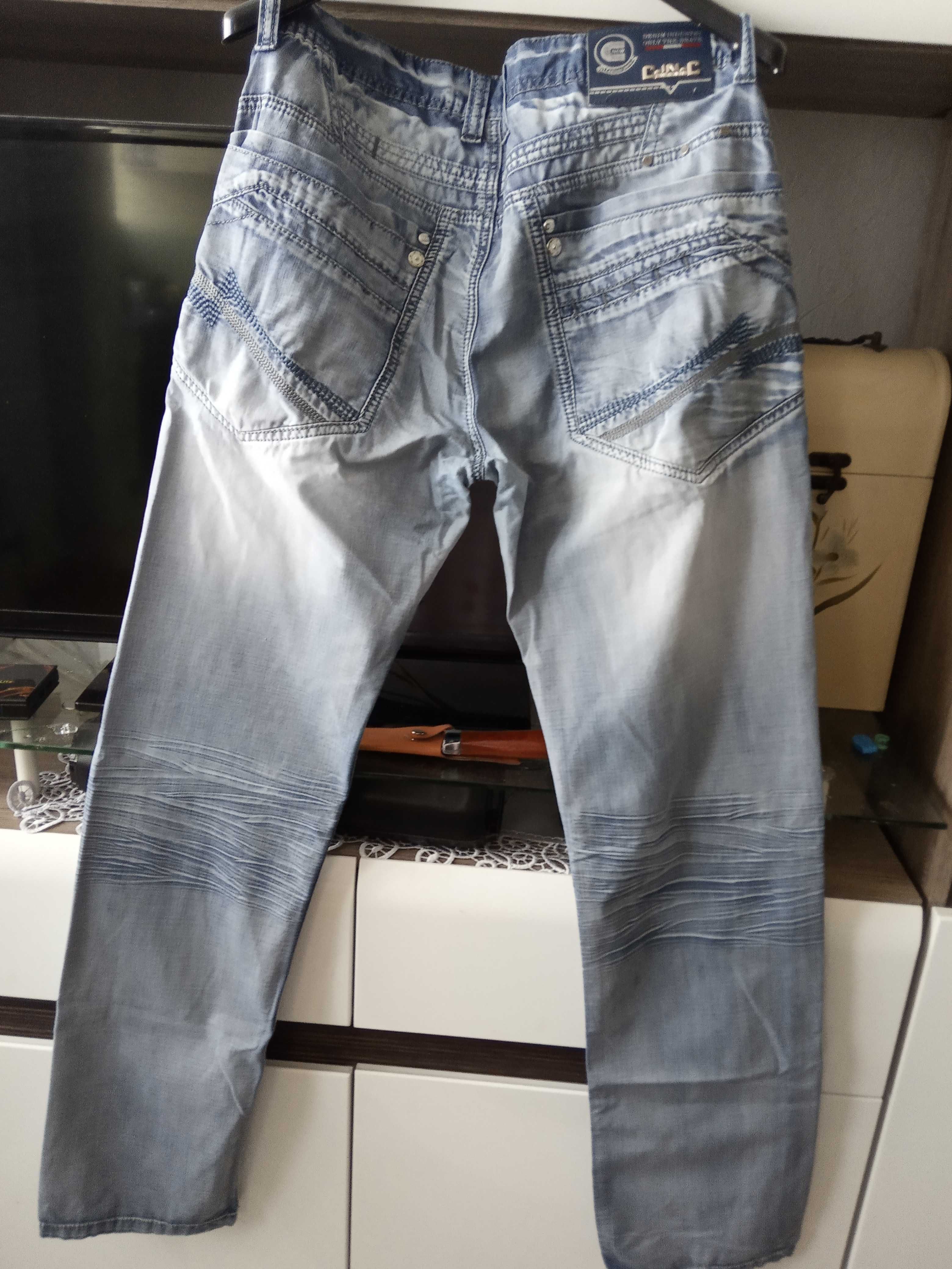 spodnie męskie jeansowe - l/xl