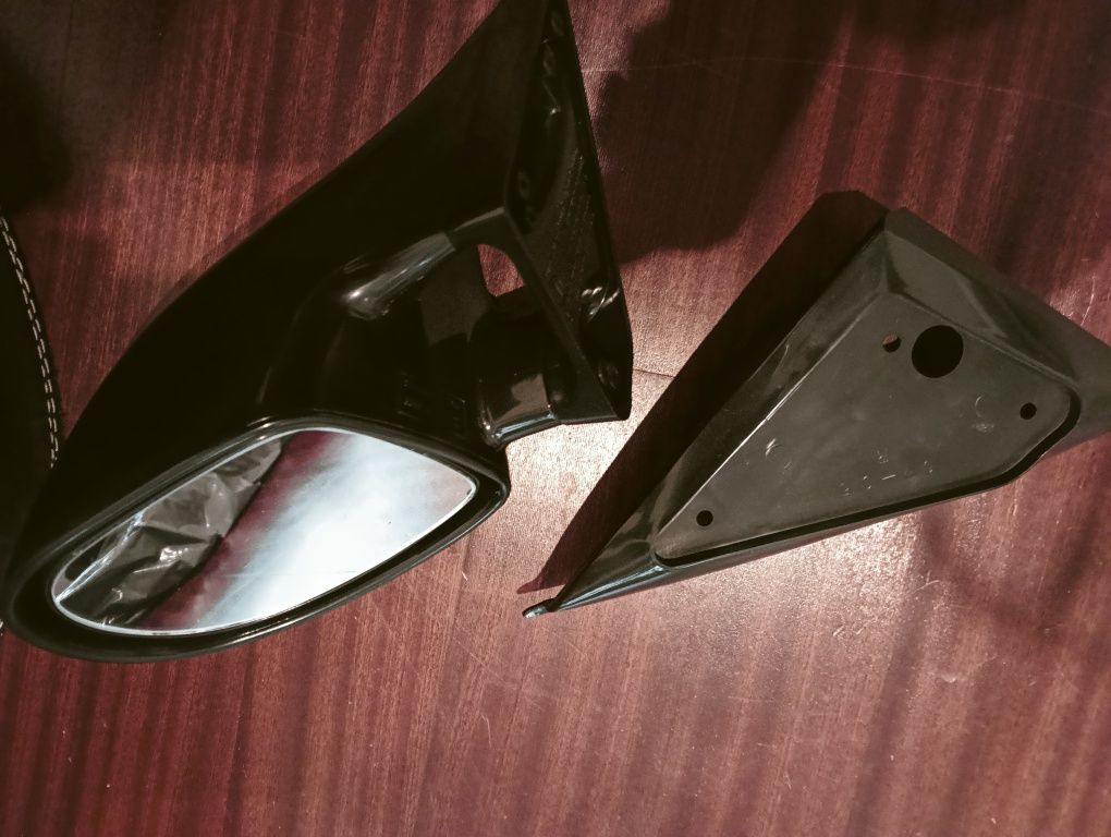 Vendo conjunto de espelhos tipo M3 aplicação direta em SEAT IBIZA 6L