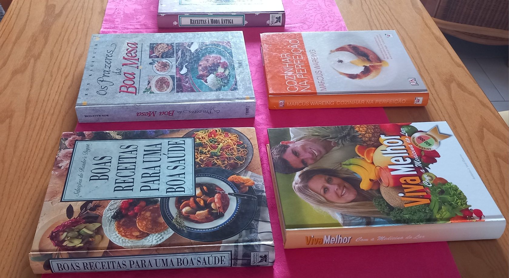 Livros de receitas diversas 15€ cada