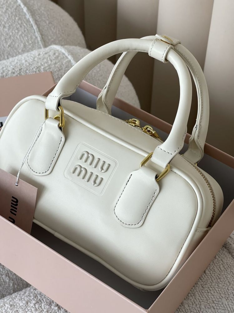 Жіноча сумка Miu Miu