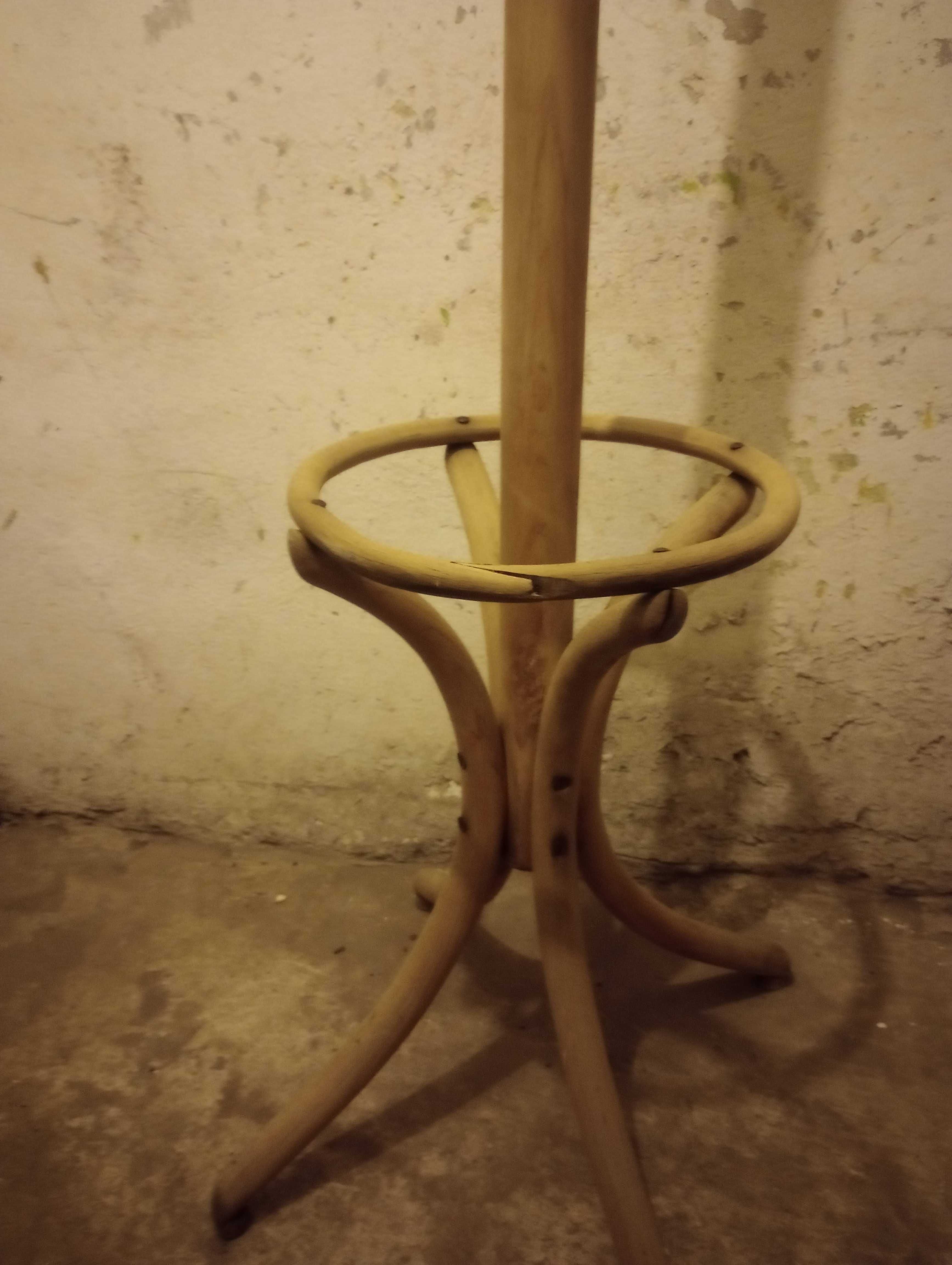 Zabytkowy stojący wieszak vintage  gięty Radomsko jak Thonet stary