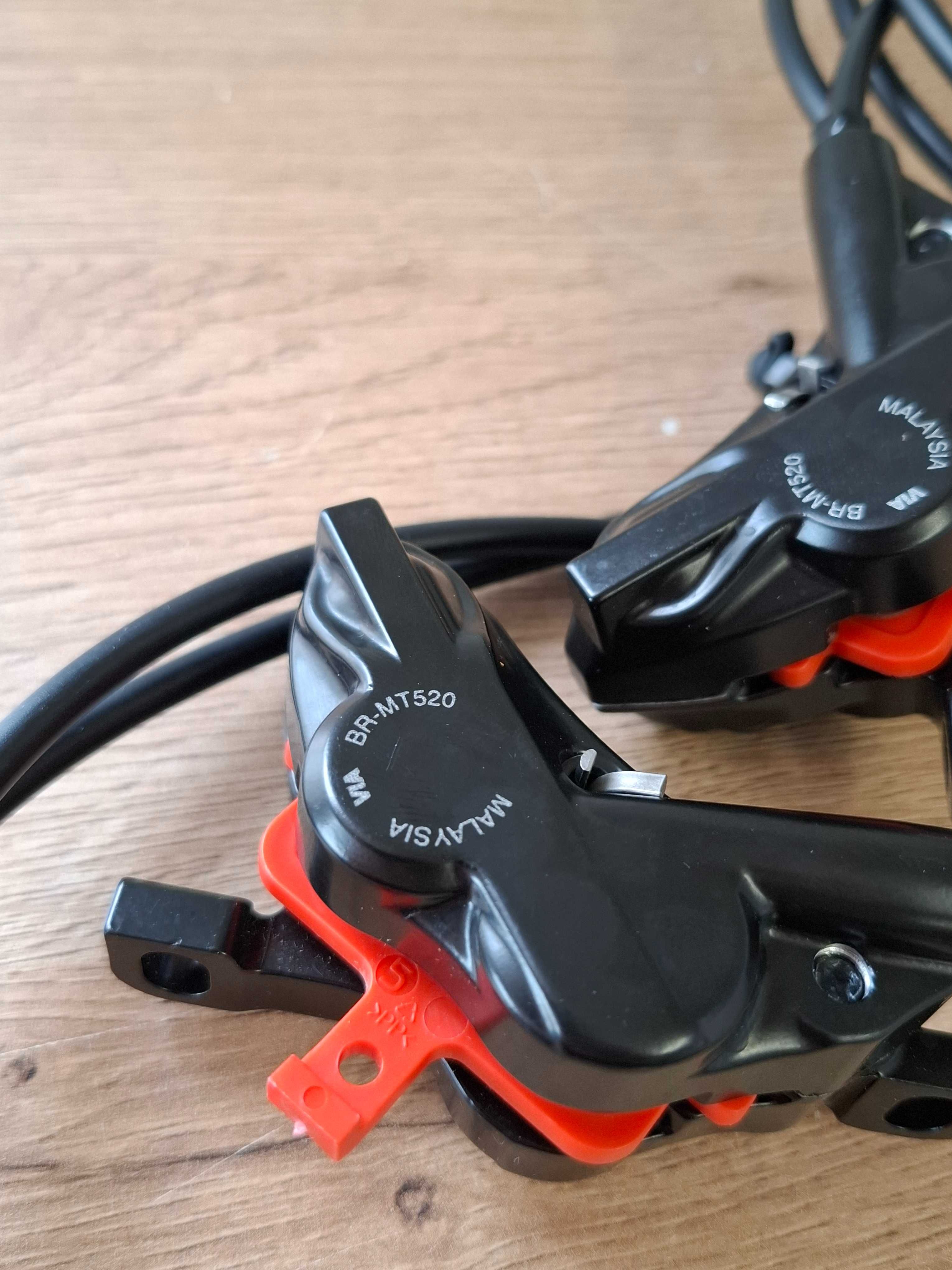 Hamulce Hydrauliczne Shimano BR-MT520/BL-MT501 4 tłoczkowe Przód i Tył