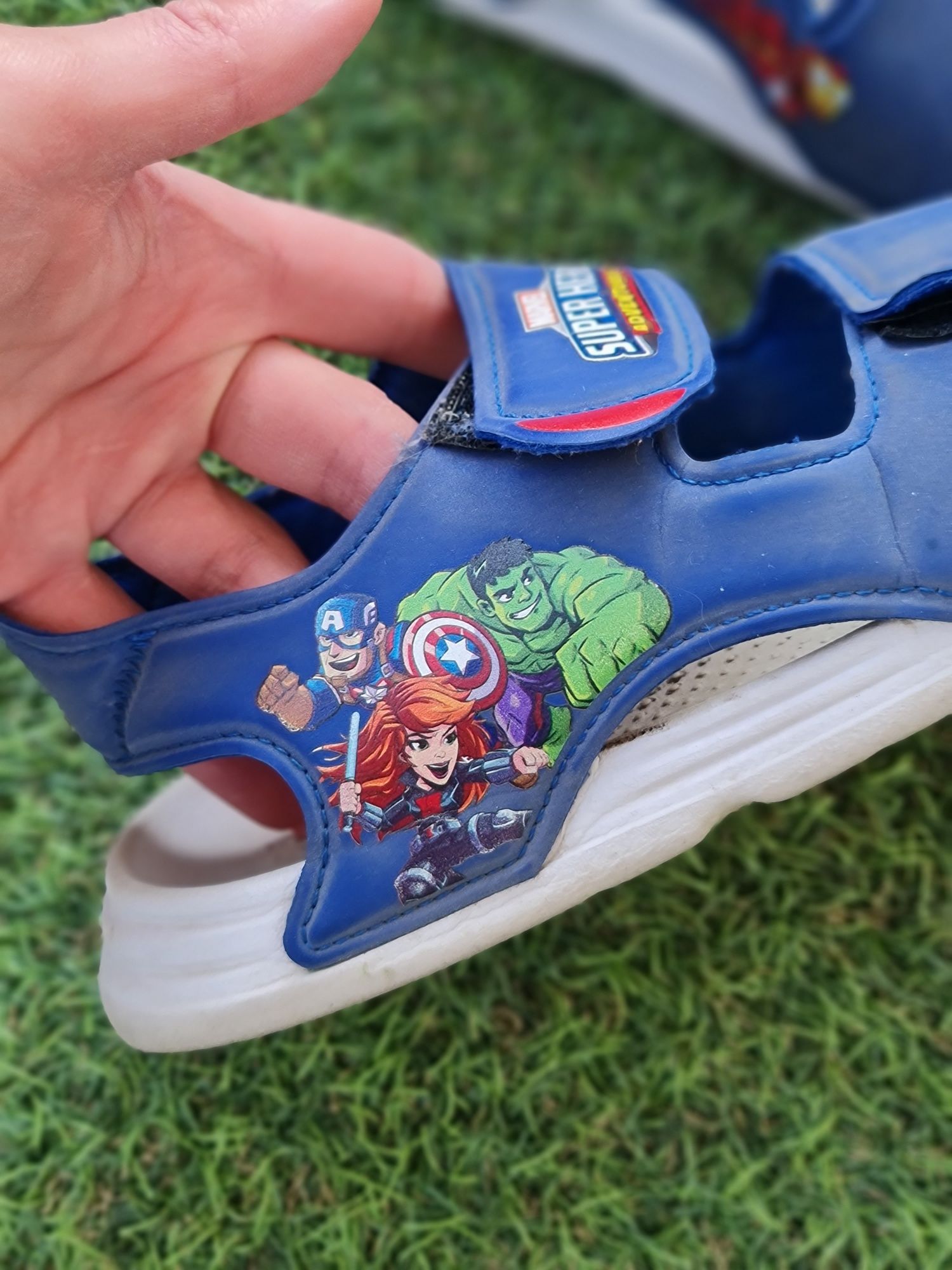 Sandały Marvel Adidas