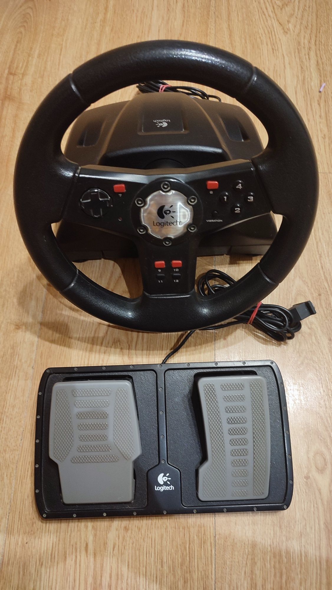 Logitech Formula Vibration Feedback wheel