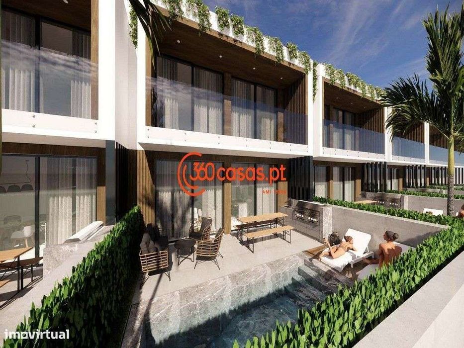 Moradia T4 de luxo com piscina e garagem no Montenegro, Faro