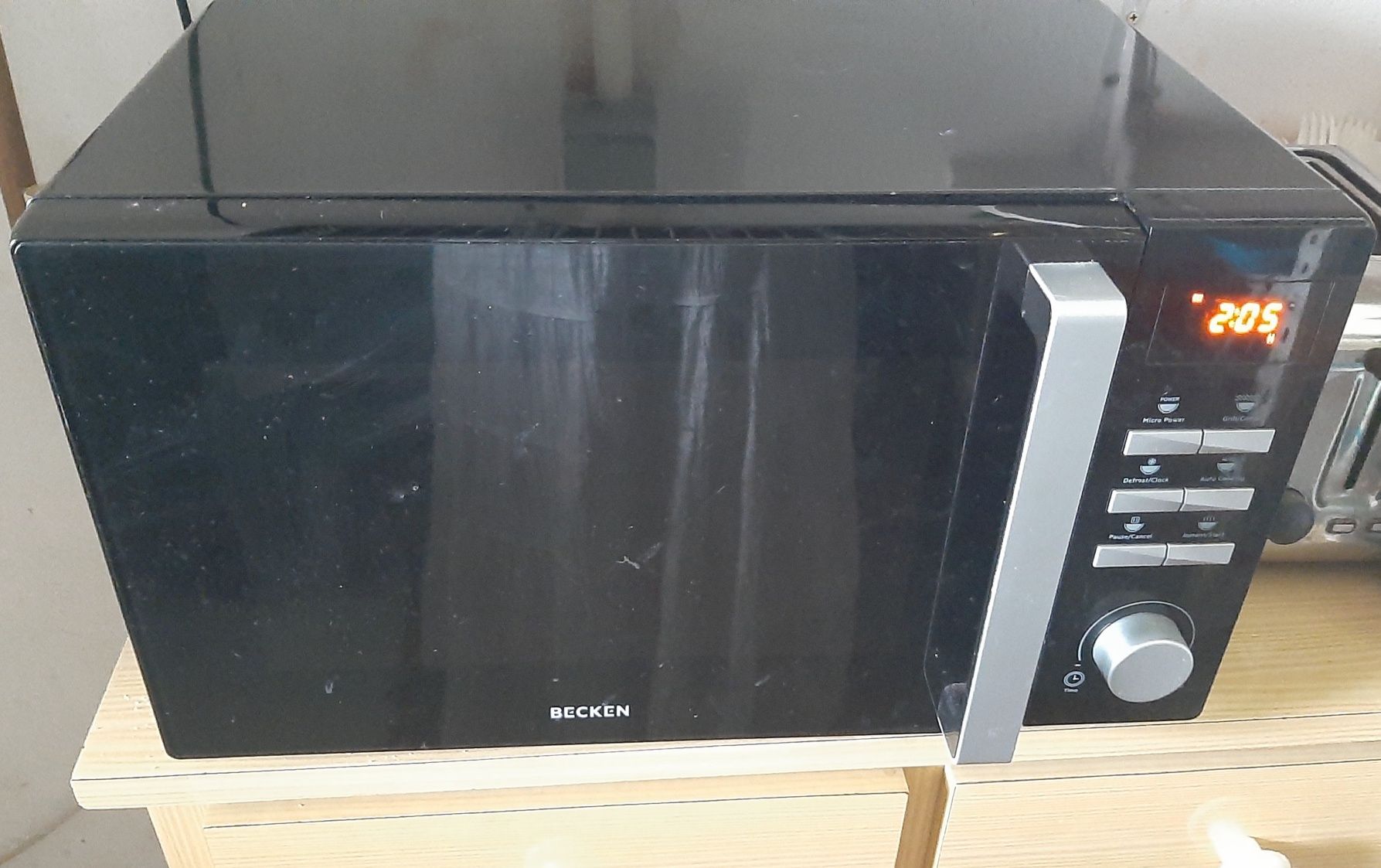 Microondas becken