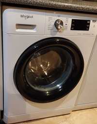 Máquina de lavar roupa whirlpool