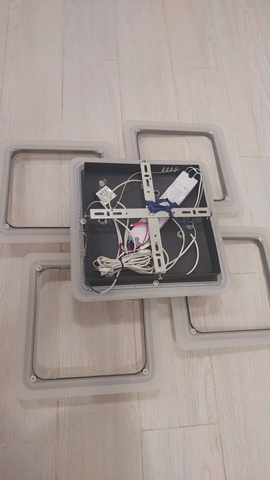 Продаю люстра LED