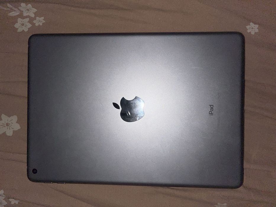 Ipad 6th (2018) (32гб) WIFi