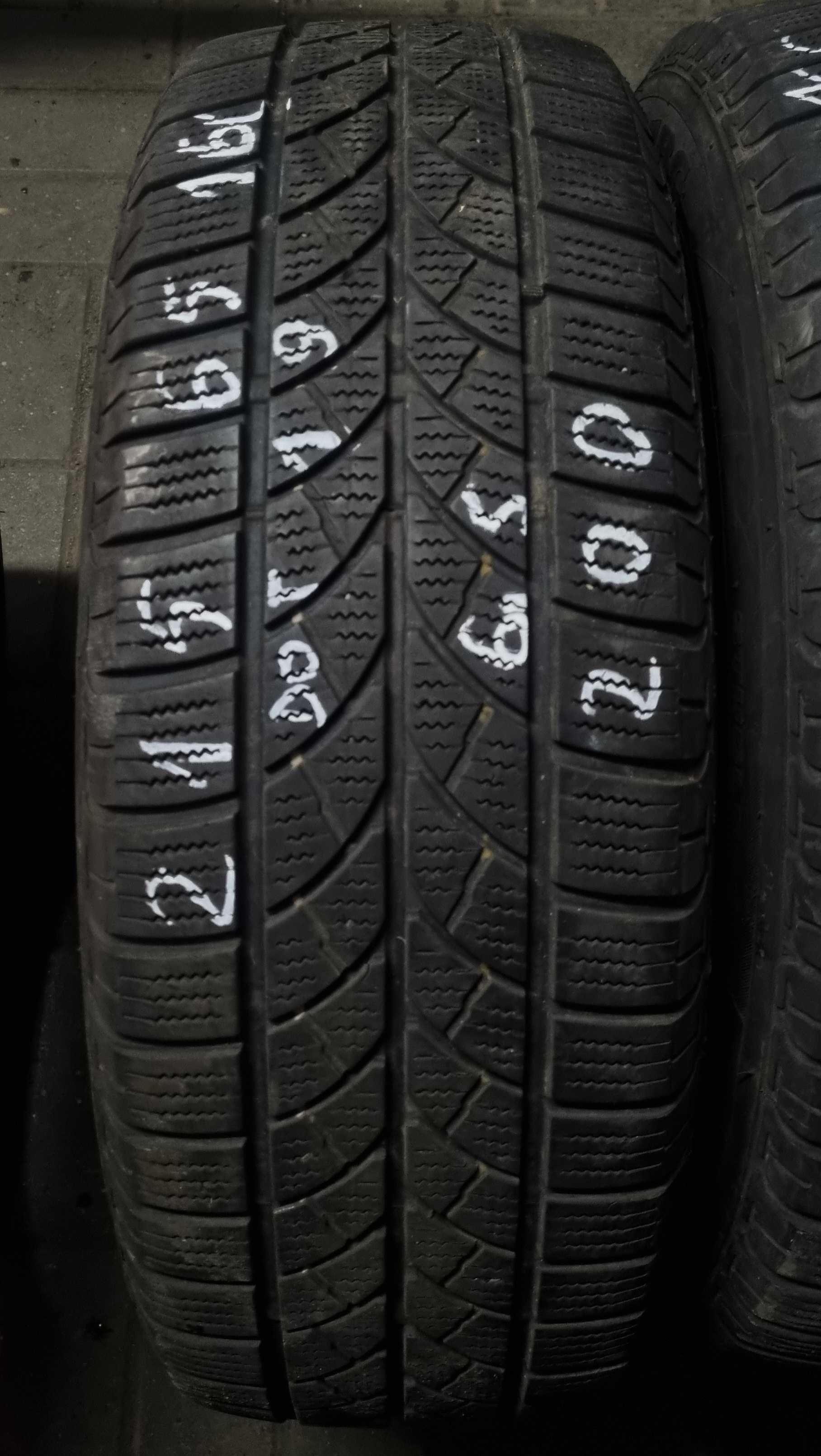 215/65R16C Bridgestone Blizzak LM18C Zima