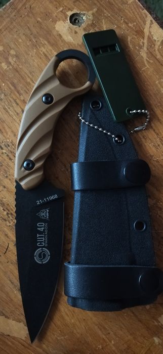 Нож кухонный , шейник и тичковый