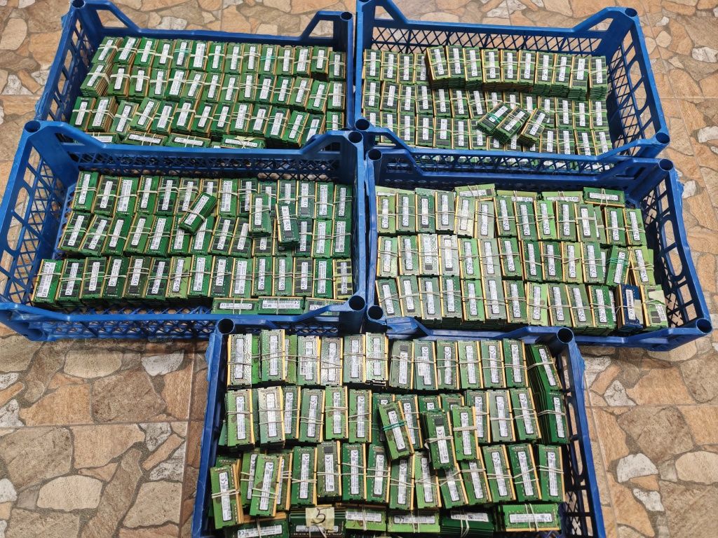 ОПТ DDR4 4/,8/16 Оперативна память/ Ram /ОЗУ/ різних фірм SODIMM DDR4