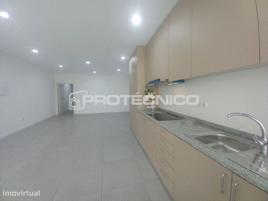 Venda - T0+1 no centro de Águeda