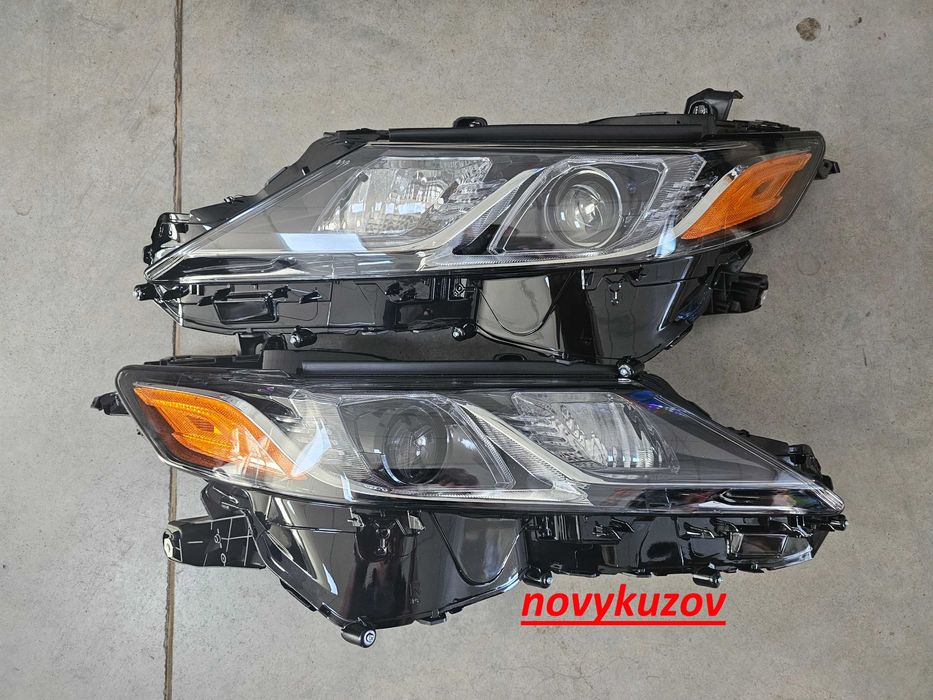 Фара  Toyota Camry XV70 Тойота Камри 17-