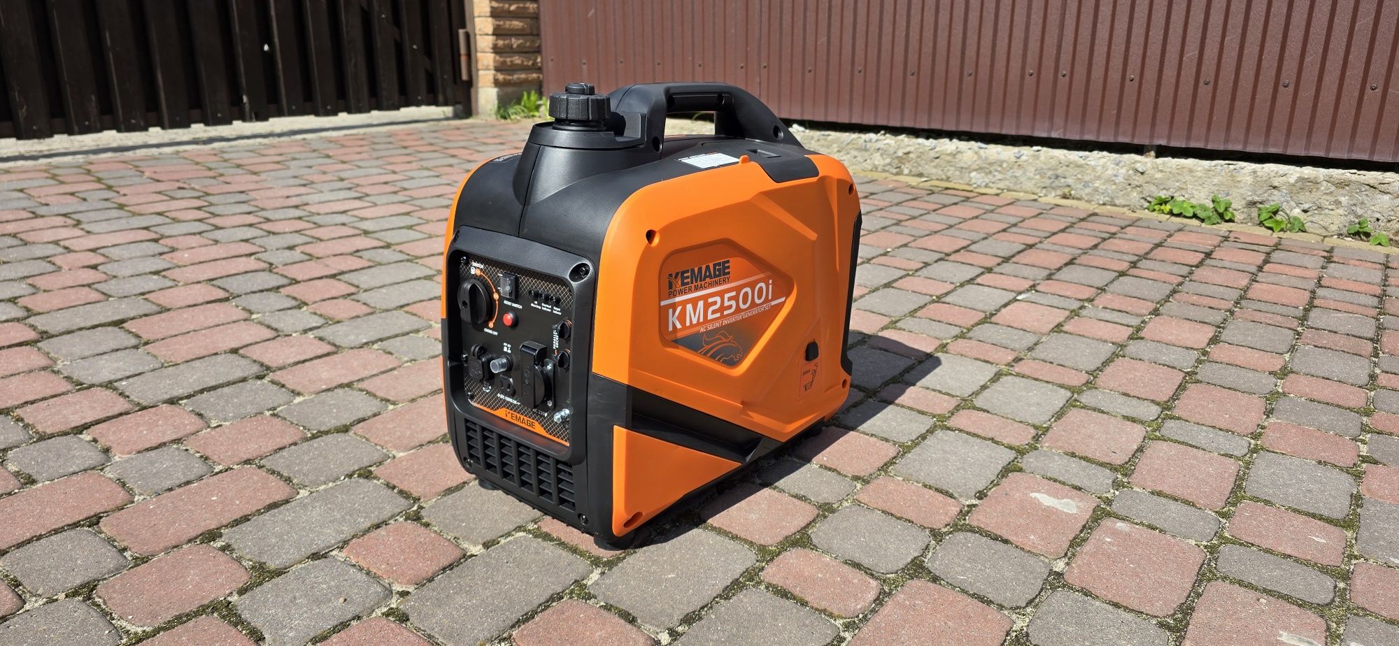 Інверторний генератор Kamage 2500i