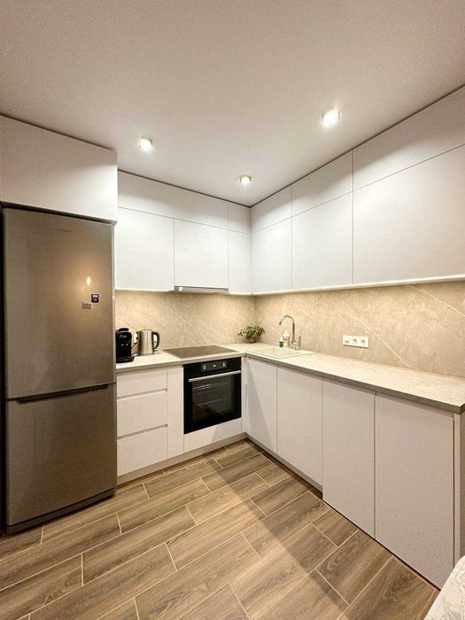 Сучасні кухні на замовлення, Шафи-Купе, Гардеробні.