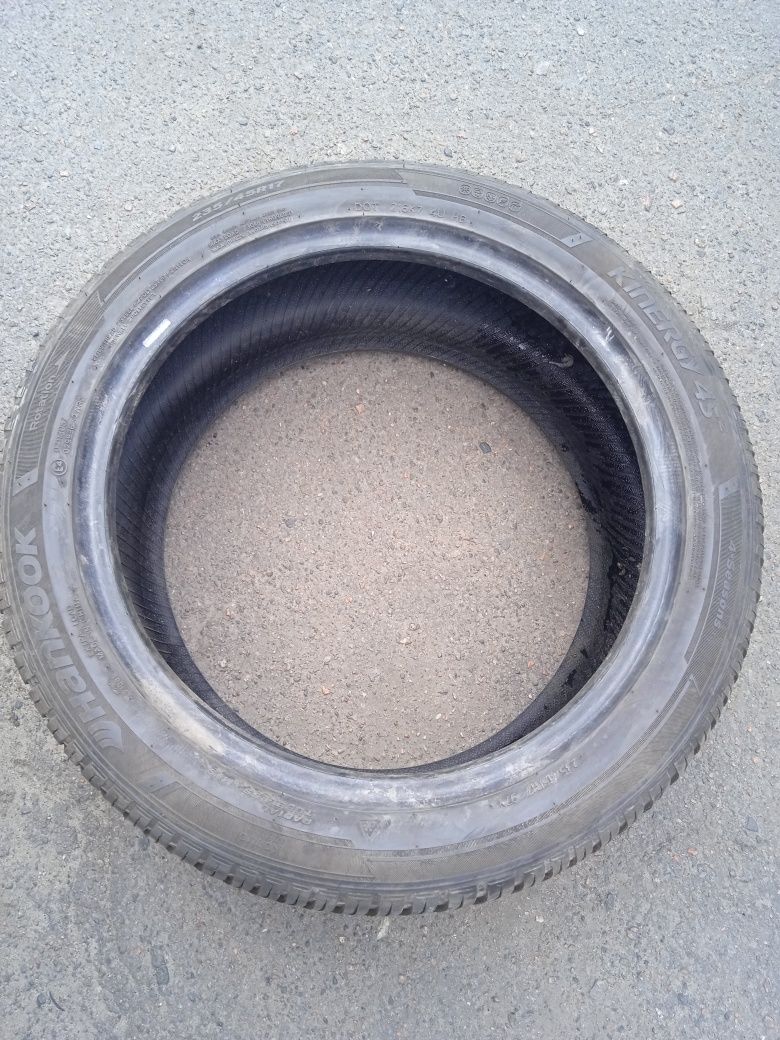 Резина всесезон 235.45.17 Hankook Kinergy 4s2,22p,6.5mm.