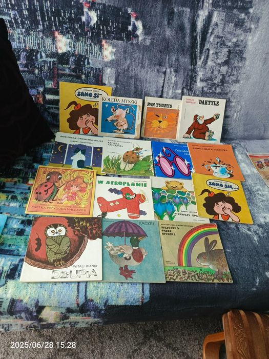 Książeczki PRL min Poczytaj mi mamo