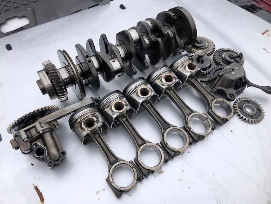 Коленвал шатун масляный насос шестерни грм Туарег 2.5 BAC