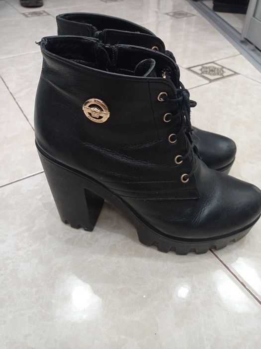 Черевики 39р. Шкіра