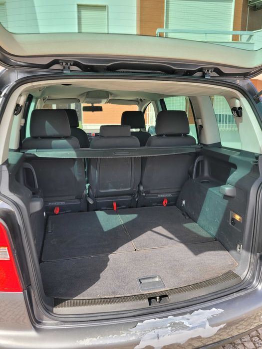 Volkswagen Touran 1.9 TDI (2005) – 7 Lugares, Cx Automática