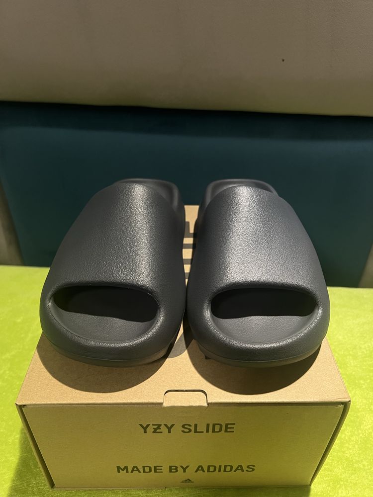 Yeezy slide slate grey