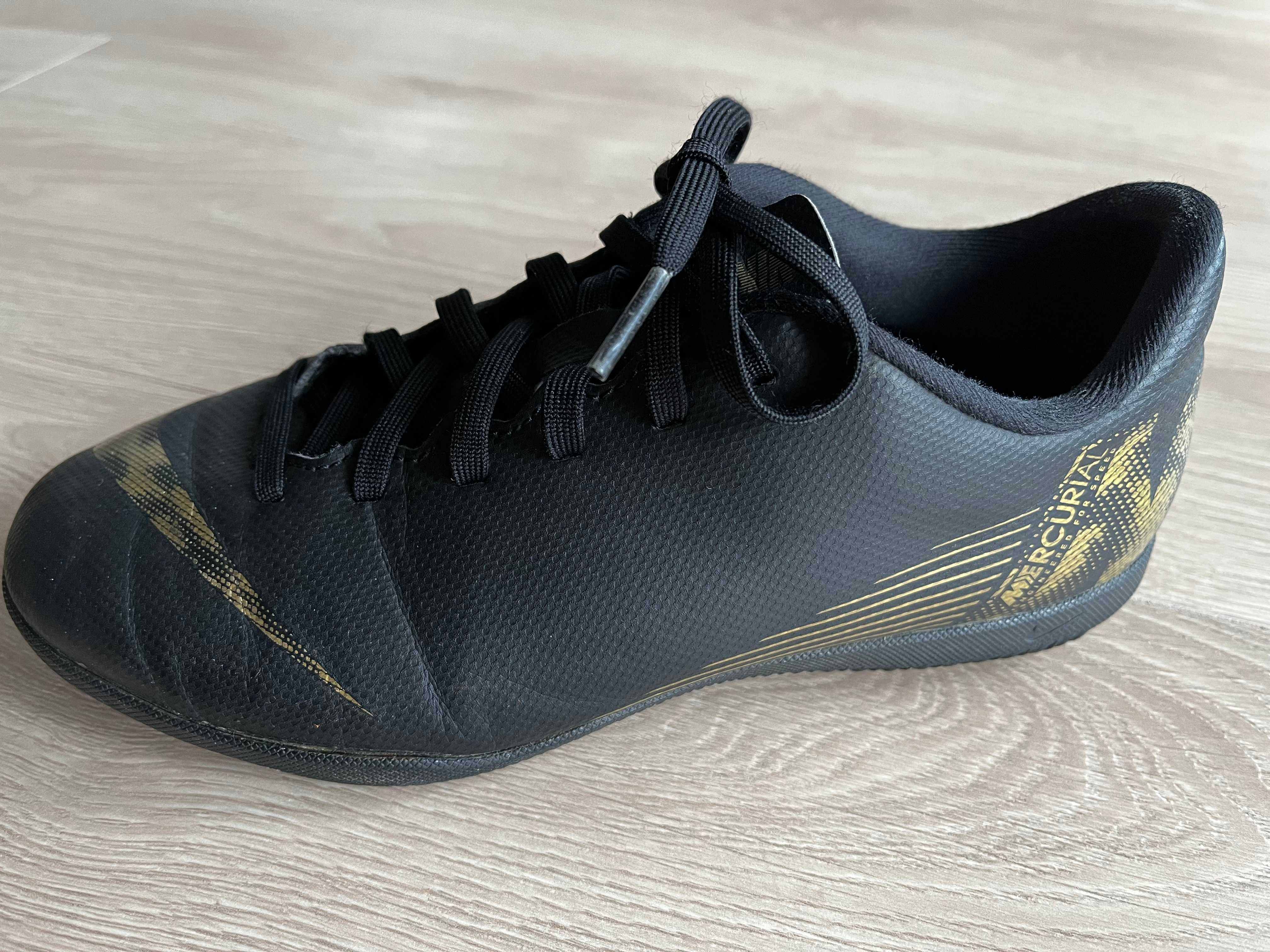Buty piłkarskie halowe dziecięce Nike Mercurial JR rozmiar 36,5