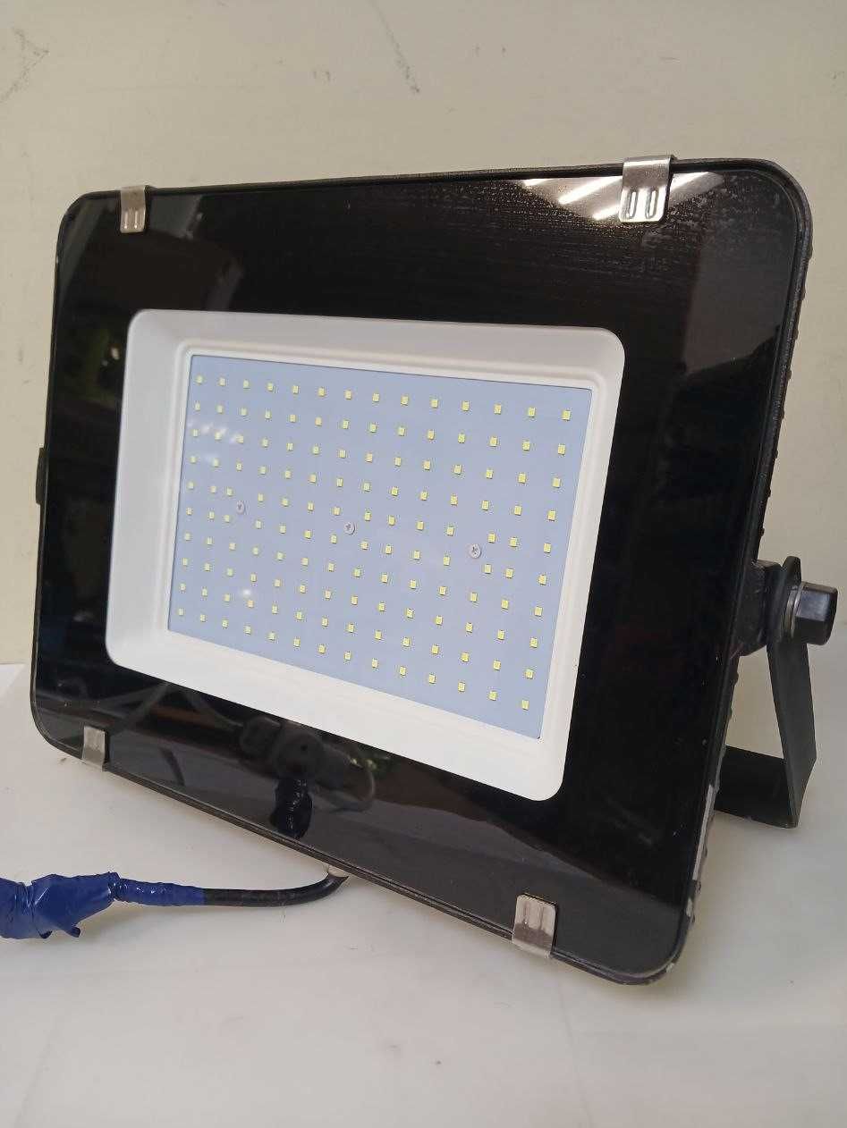 Прожектор  світлодіодн Delux FMI 10 LED 150Вт 6500К IP65 404*322*52 мм