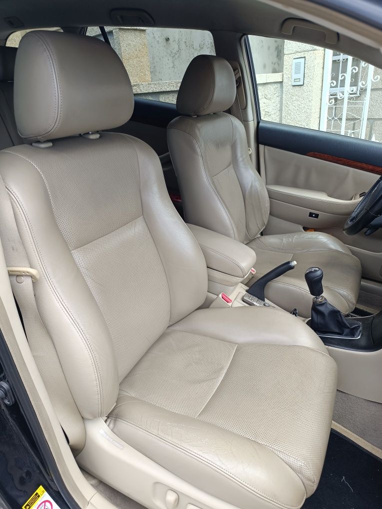 Toyota Avensis 2.0
