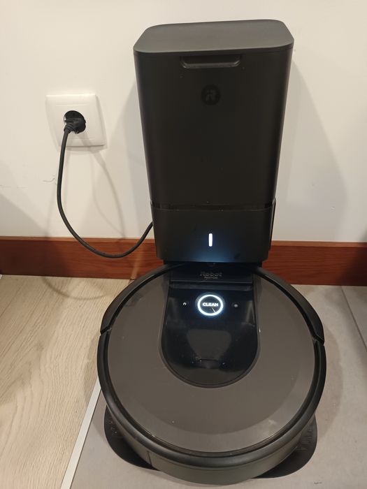 IRobot Roomba i7+