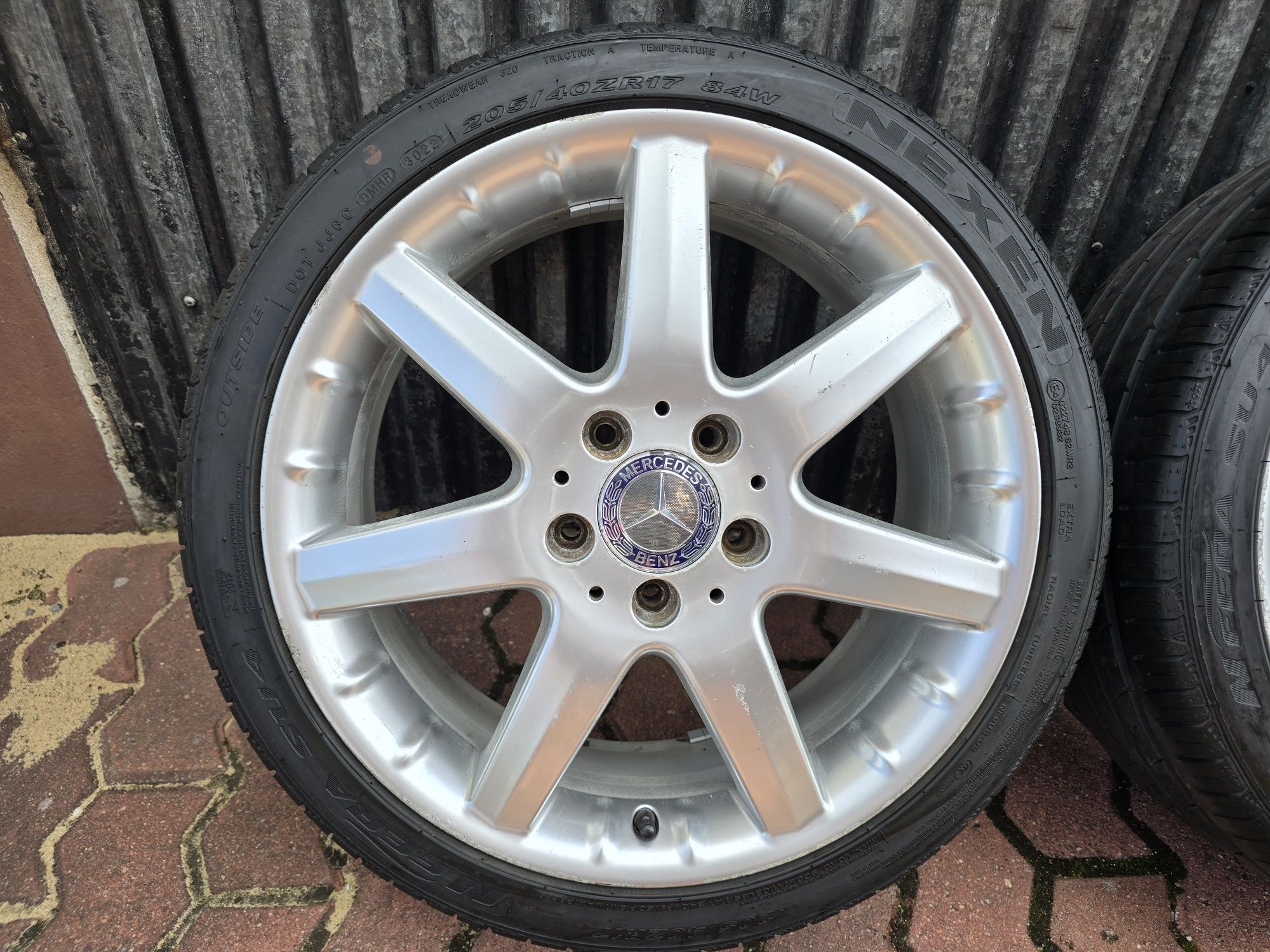 Felgi z oponami 205/40R17 Mercedes A klasa w168 5x112 Vaneo W190 W124