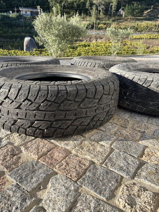 Pneus mistos 265/75/16